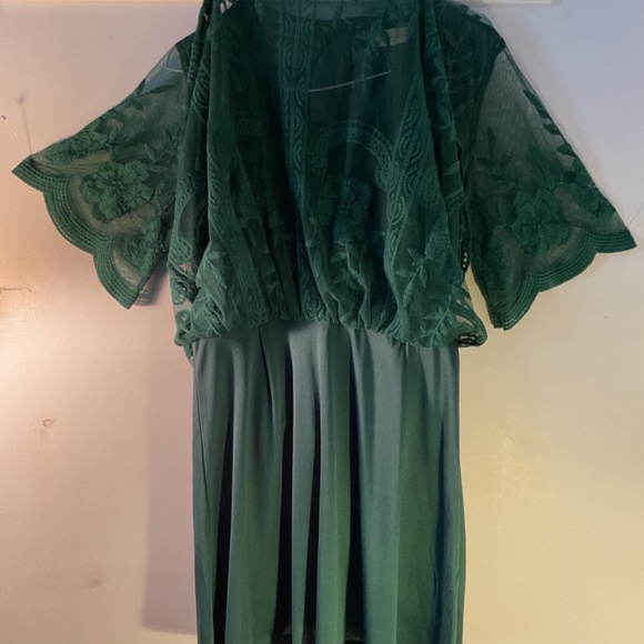 Dress - Picture 5 of 5